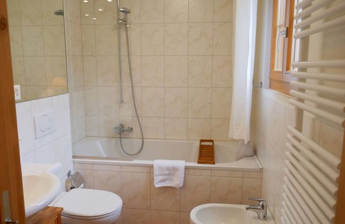 Samedan Apartamento | 60 m² Apartamento ∙ 2 habitaciones ∙ 4 huéspedes