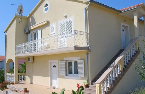 Vodice Apartamento | 60 m² Apartamento ∙ 2 habitaciones ∙ 4 huéspedes