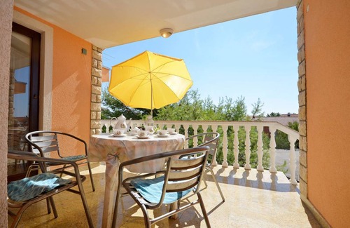 Vodice Apartamento | 60 m² Apartamento ∙ 2 habitaciones ∙ 4 huéspedes