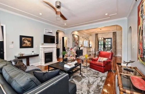 Myers Park Condominio | 600 Hermitage Court: 3 Units, Elegant 6BR