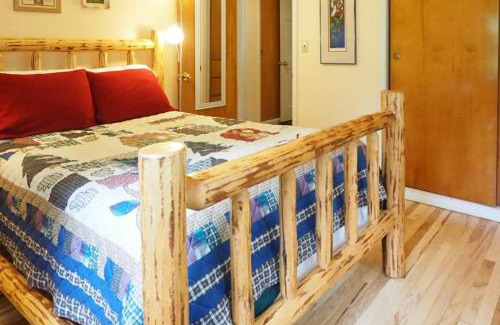 Joseph Casa | 60073 Wallowa Lake Hwy (upper unit)