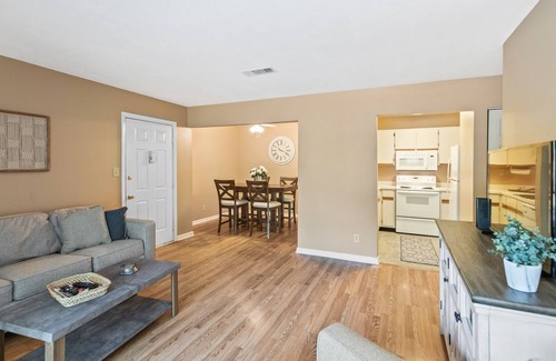 Auburn Apartamento | 601 N Gay St - Steps to Downtown