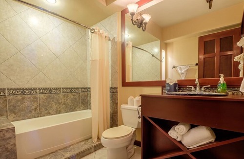 San Pedro Condominio | 602 - Suite del primer piso con vista al mar