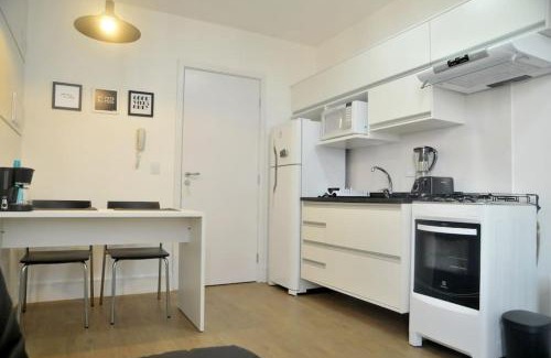 Reboucas Apartamento | 609-Apartamento Encantador, com 1 vaga de GARAGEM, Todo Mobiliado e Decorado, Edificio com Academia, Lavanderia, Excelente localização no Rebouças, Proximo ao Batel e Centro