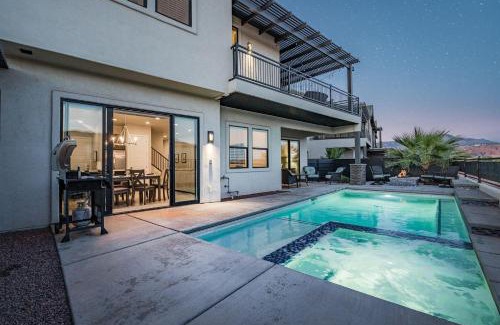 Santa Clara Casa | 61-62| 2 Homes Duplex in Ocotillo Springs with Private Pool