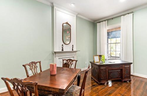 Natchez Apartamento | 610 Franklin - Upstairs - 1 Bed, 1 Bath, Sleeps 4, Walk to Downtown