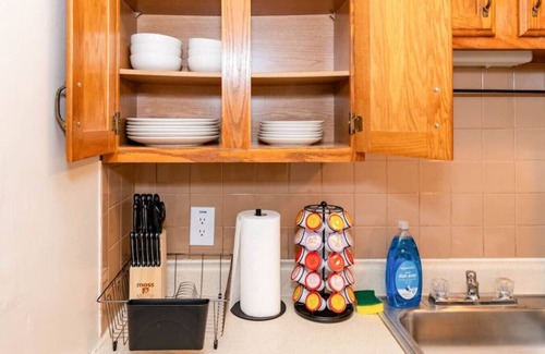 Albany Apartamento | 610B) Large 1 bedroom downtown!