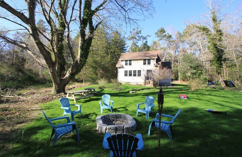 East Sandwich Casa | 611 Rt 6A- Family-friendly home near beach with spacious yard, pet-friendly!