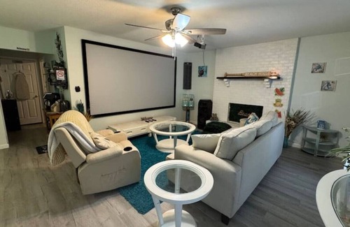 Gulf Hills Apartamento | 613B) Close to the beach!
