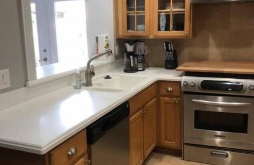Windhover Casa | 6151 Sandcrest · Next to Universal. Pool Sleep 9. Walk to Park