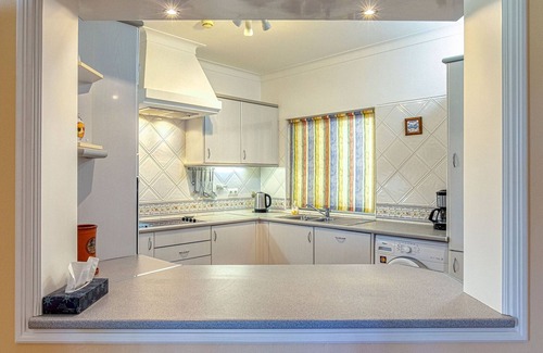 Estombar Apartamento | 61B Apartment in the Heart of Gramacho Gof Complexo