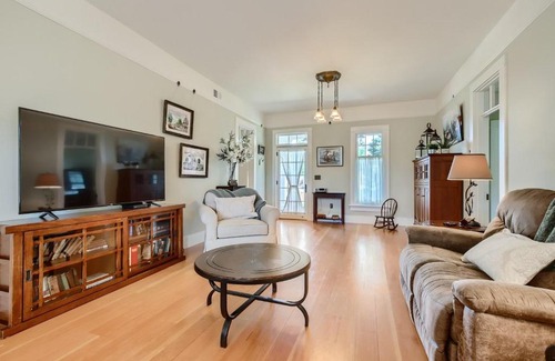 Castle Rock Casa | 620 2nd St