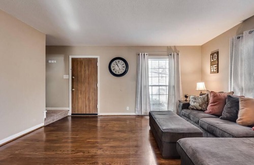 Lakewood Casa | 62Townhome+1GIGWiFi+Kitchen+Self-ck/in+Full-W/D