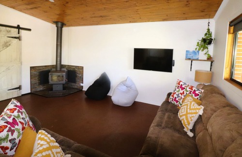Mallacoota Casa | 63 Bastion Point Road