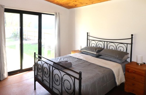 Mallacoota Casa | 63 Bastion Point Road