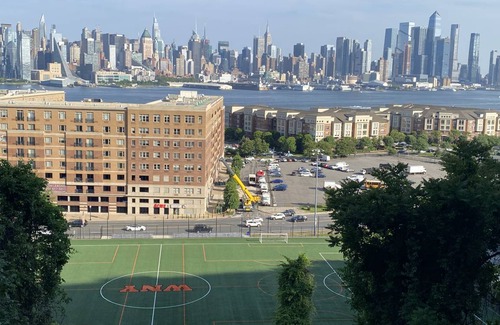 West New York Apartamento | 650 m² Apartamento ∙ 2 habitaciones ∙ 8 personas