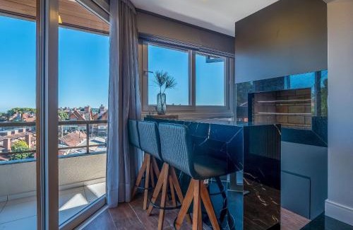 Centro Apartamento | 650 metros, Rua Coberta Centro/Villa Verde 402A