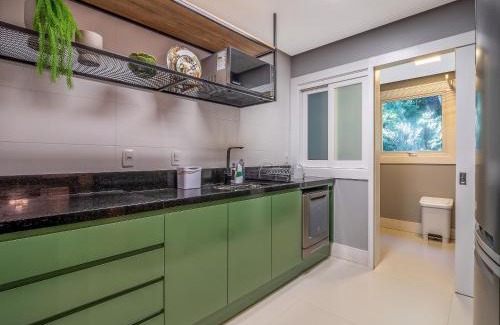 Centro Apartamento | 650 metros, Rua Coberta Centro/Villa Verde 402A