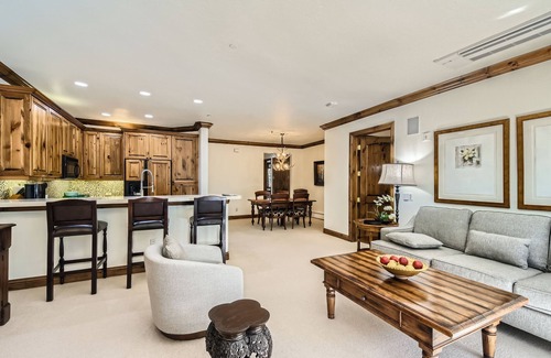 Edwards Condominio | 663 Sawatch Drive, Arrowhead Lariat D3 - Walk to Arrowbahn Lift, Pool, Hot Tubs, Golf, and Tennis