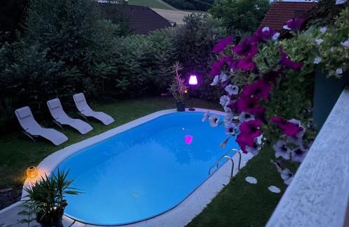 Haidershofen Apartamento | 68m2 Ferienwohnung mit Pool und Garten