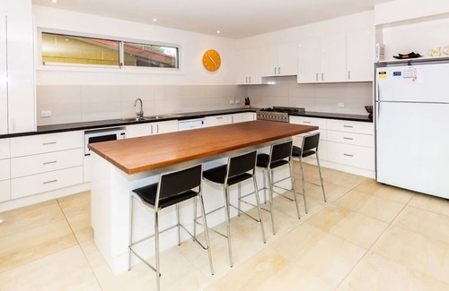 Sandy Point Casa | 69 Beach Parade, Sandy Point
