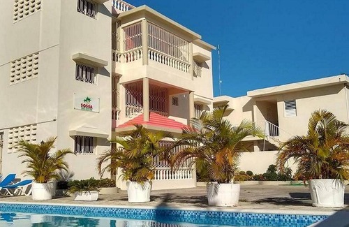 La Esplanada Apartamento | 6BD guest-friendly condo complex with pool/cable TV/BBQ/Wi-Fi/parking