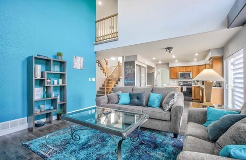 Northeast Colorado Springs Casa | 6BD Quiet Northside Mountain Views & Parks