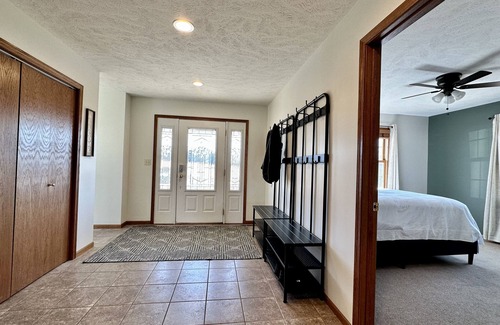 Kearney Casa | 6BR/2.5BA Home on Retreat-like Acreage