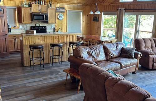 Warsaw Casa | 6BR / 3BA Inicio Capacidad 20-22 $ 320 n (se aplican tarifas de vacaciones)