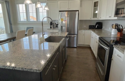Yaupon Beach Casa | 6BR 4.5BA House, 2nd Row, Ocean Views, Dog Friendly, Pool, Sleeps 12