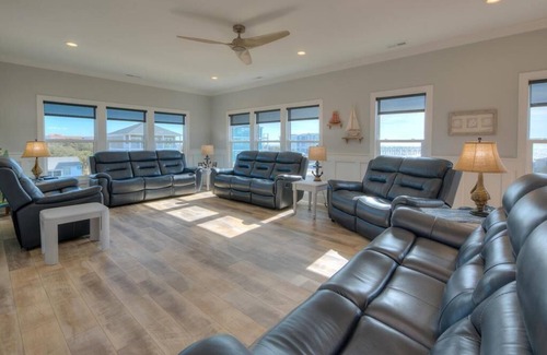 Yaupon Beach Casa | 6BR/6.5BA House - BRAND NEW, OCEAN VIEWS, POOL, Putting Green, Sleeps 16