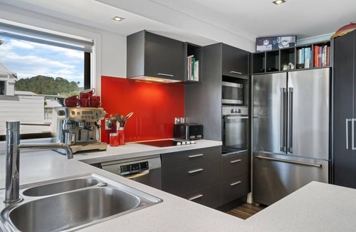 Whangamata Casa | 6BR Family Beach House with Pool & Sea Views