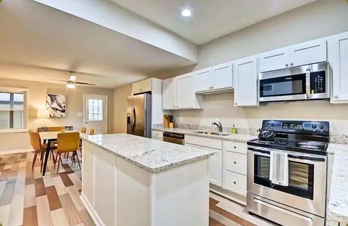 Near Northside Casa | 6BR Getaway | Near Lucas Oil & Downtown Indy