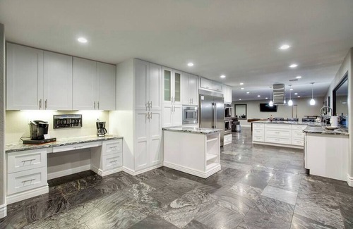 Sunburst Farms East Casa | 6BR-Heated pool, spa, splash pad, & golf simulator