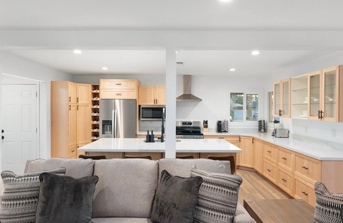 Glendale Casa | 6BR Paradise! Heated Pool | Arcade Room | Firepit