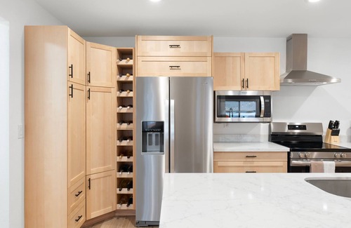Glendale Casa | 6BR Paradise! Heated Pool | Arcade Room | Firepit