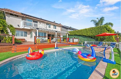 Tierrasanta Casa | 6BR San Diego Escape Pool Spa and Sunset View
