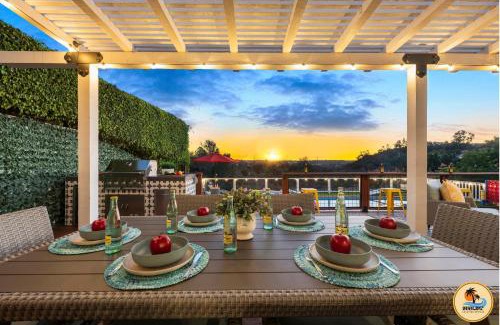 Tierrasanta Casa | 6BR San Diego Escape Pool Spa and Sunset View