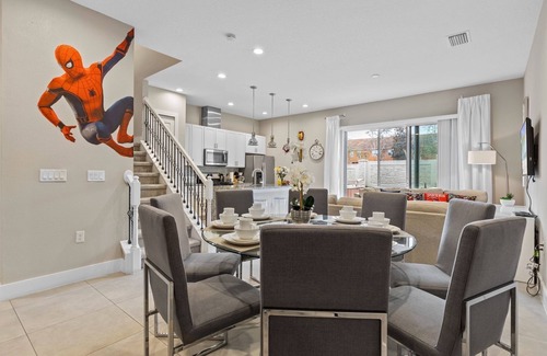 Crestwynd Bay Villa | 6BR Villa w/ Themed Rooms - Sleeps 14 - 10min to Disney - WiFi + Gym
