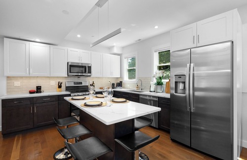 East Somerville Apartamento | 6BR3Bth Parking/BOS/MIT/Harvard/TD Garden