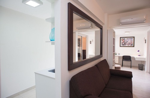 Congreso Apartamento | 6O - Gorgeous 6th Floor Downtown Apt.