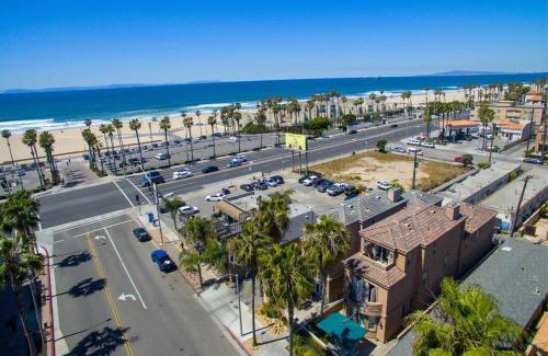 Huntington Beach Casa | 6th on the Beach HB House