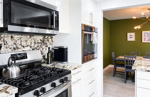 Green Valley North Casa | 6x3 Lux Villa, 10m2Strip, Pool+Spa+Casita+7carpark