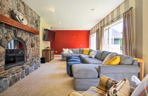 Ludington Casa | 7-Acre Coastal Michigan Home with Hot Tub and Sauna!