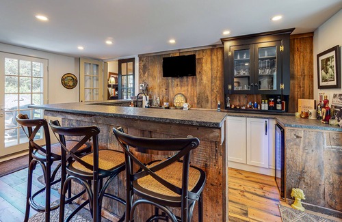 Wells Casa | 7-acre country hideaway with apple orchard & serene views - few miles to beaches