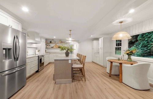 Hendersonville Casa | Waterfall Retreat 3 Homes Sleeps 20 Private Trails