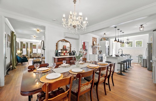 Harpers Ferry Casa | 7 Bed/4.5 Bath, Sleeps 14, Sauna, Hot Tub, Pool