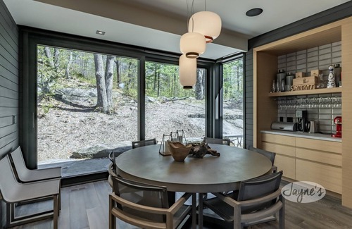 Torrance Cabaña | 7 bed - 8 bath cottage with luxury and privacy on Lake Muskoka