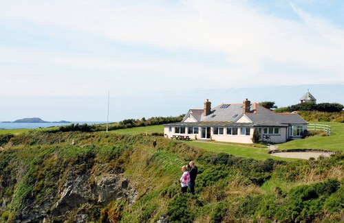 St Brides Cabaña | 7 bedroom accommodation in Rhosson, nr St. Davids