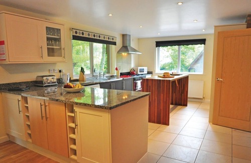 Farley Cabina | 7 bedroom accommodation in Oakamoor